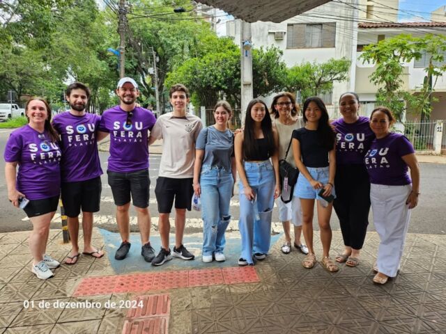 Ontem, as turmas do Ensino Médio fizeram a prova do PAS/UEM 2024! ✍️Nos locais de prova, professores e funcionários estiveram com eles para apoiá-los e garantir a tranquilidade necessária para viver essa experiência. Teve foto, risada, conversas e abraços! 🤳🤗E, no sábado, teve o SuperPlatão de véspera, para as últimas aulas de revisão.Porque nossos alunos merecem todo cuidado e atenção. ❤️Colégio Platão: lugar de grandes experiências! 🦉